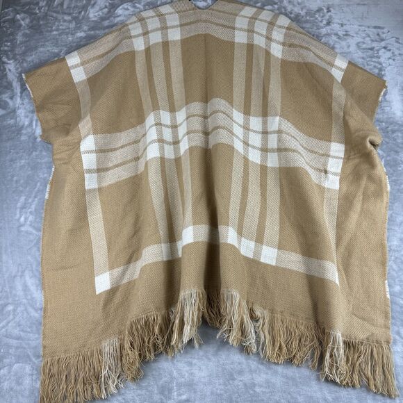 Charter Club Poncho Shawl Women's One Size‎ Tan/Cream Plaid Throw Fox Pin (0806) - Picture 8 of 10